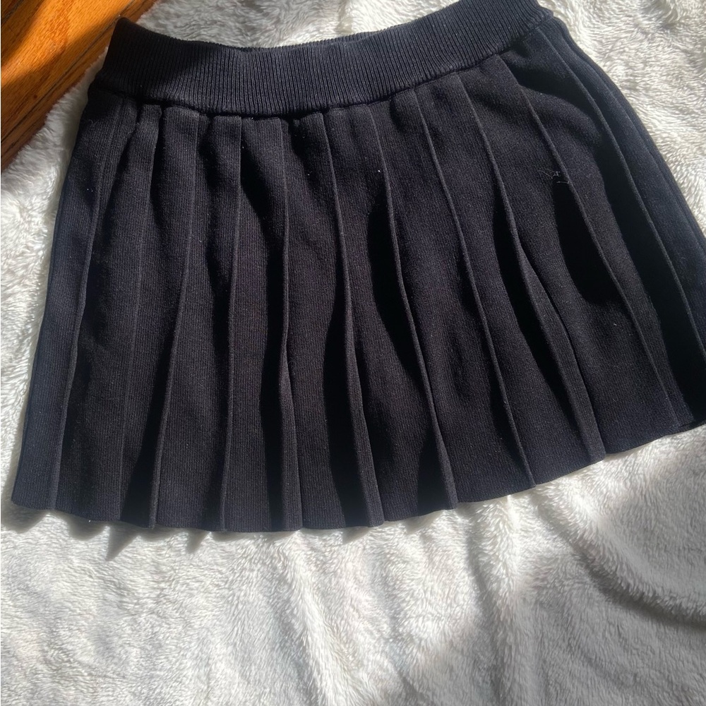 Daisy Black Mini Pleated Skirt